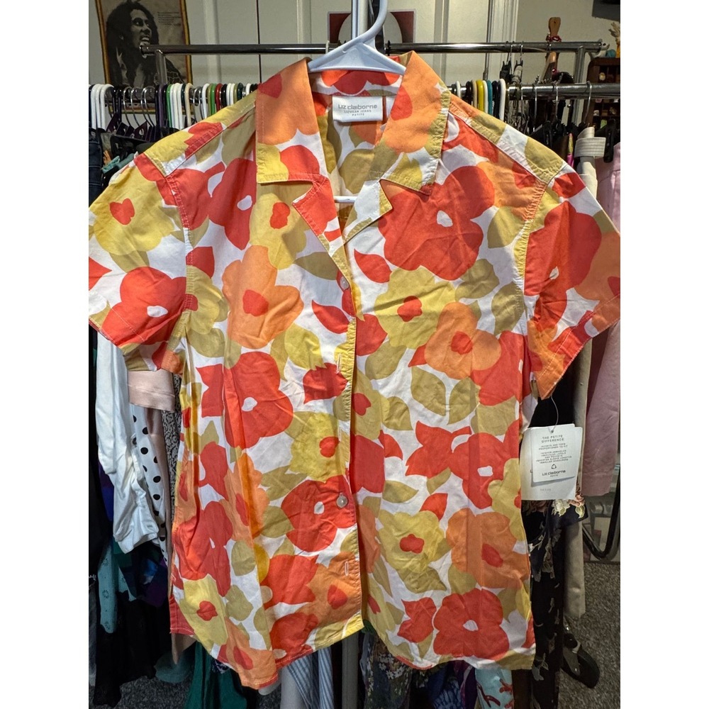 092 NWT Liz Claiborne Orange floral top - s